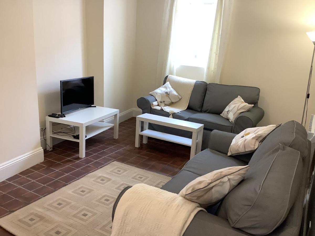 1 - Bed Ground Floor Apartment Tenby Esterno foto